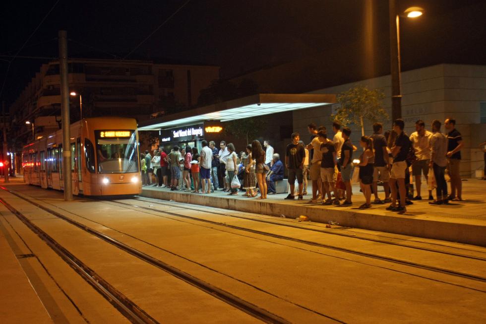 TRAM d’Alacant ofrecerá servicio especial nocturno el sábado