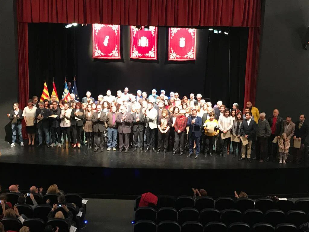Una breve reflexión, y un reconocimiento a cinco concejalas de El Campello en el 45 aniversario de las elecciones municipales.